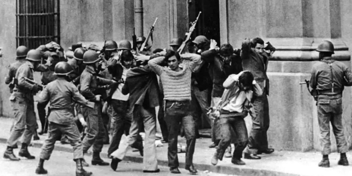 Memoria en palabras: lanzan un concurso literario para contar historias de la dictadura