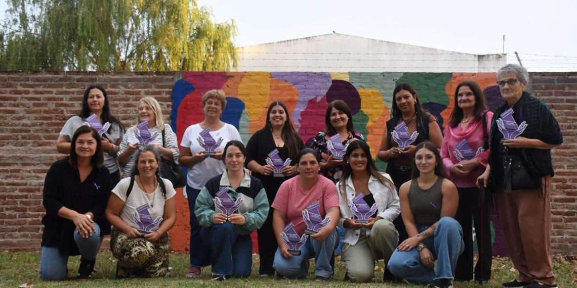 Reconocimientos y reflexión en comunidad en el Día Internacional de la Mujer