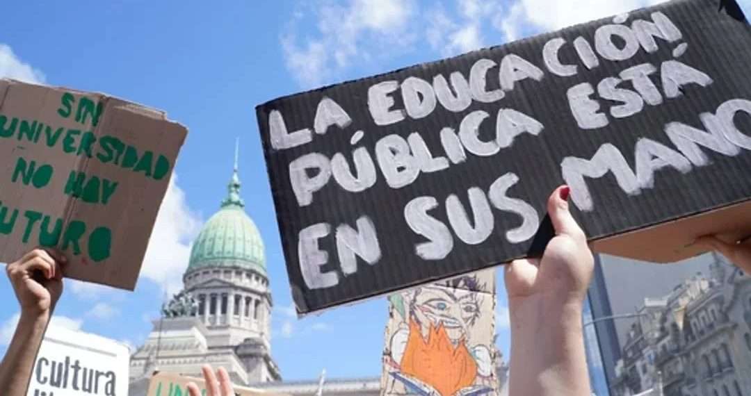 Universidades en conflicto: tercera semana de paro docente por salarios congelados y falta de presupuesto
