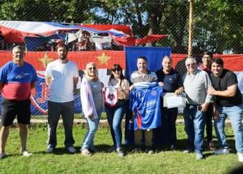 Bruno Borgarelli fue homenajeado por 30 años de trayectoria