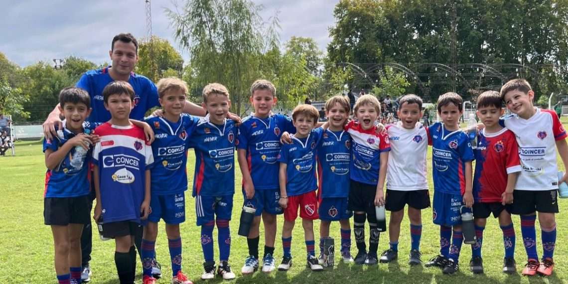 Juventud visitó a Club Mercedes por la quinta fecha del Infanto Juvenil