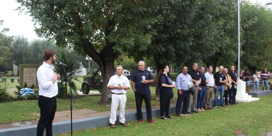 Realizan un sentido homenaje a los Veteranos y Caídos de la Guerra de Malvinas