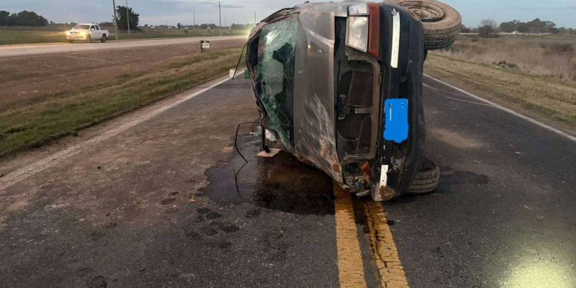 Vuelco fatal sobre Ruta 5: dos personas fallecidas